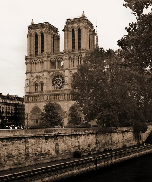 Régi Bazilika Notre Dame Párizs Szajna Folyó Franciaország Szépia Tónusú — Stock Fotó