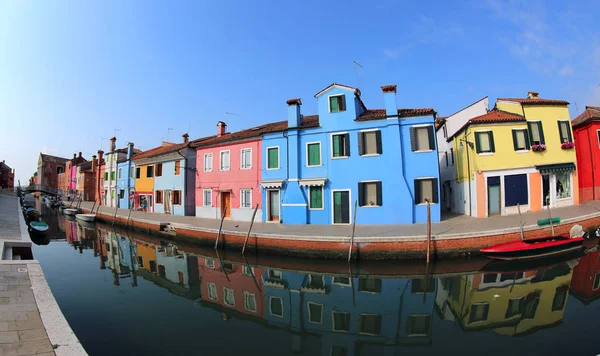 Renkli Evler Balıkgözü Lens Burano Adası Yakınlarında Venedik Talya — Stok fotoğraf