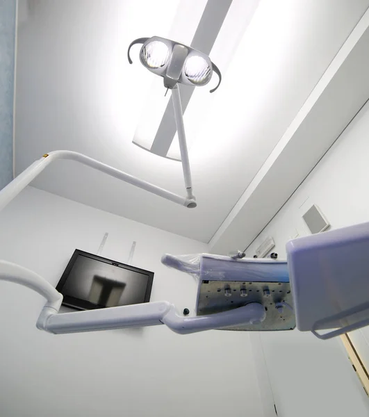 Lâmpada Cirurgia Consultório Odontológico Sem Pessoas — Fotografia de Stock