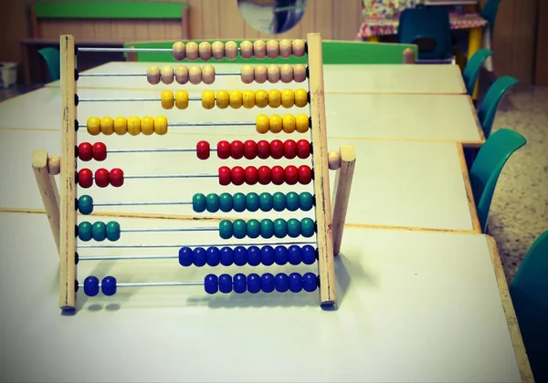 Trä Abacus Inne Skolsalen Med Antika Effekt — Stockfoto