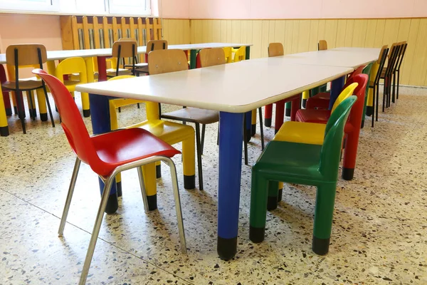 子供のいない幼稚園の教室内 — ストック写真
