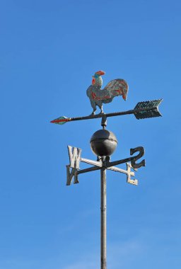 horoz gibi rüzgar gülü Rüzgar yönü belirtmek için