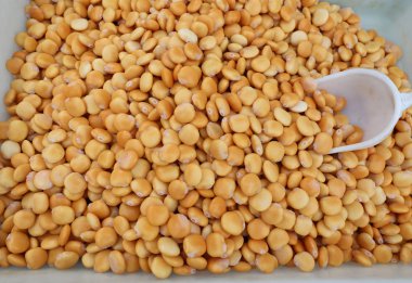 lupins meyve ve sebze piyasada Bauer ile beyaz kutu