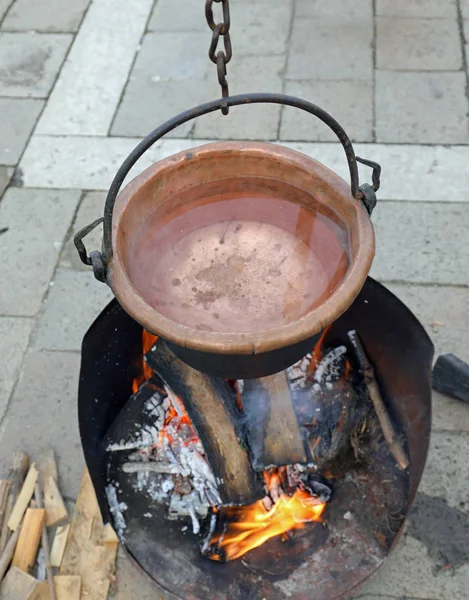 Old Cauldron Copper Boiling Water Wood Fire — Stock Photo, Image