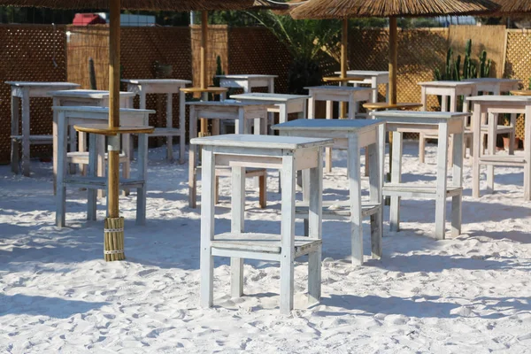 Tavolini Sedia Bar Sulla Spiaggia Senza Persone — Foto Stock