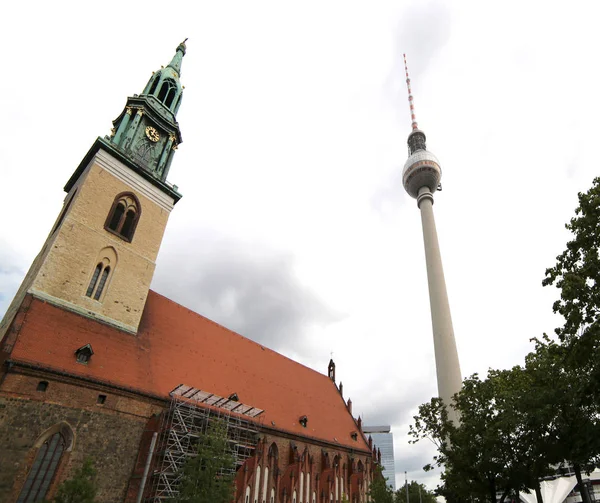 Berlin Deutschland August 2017 Heilige Marienkirche Und Fernsehturm Ohne Menschen — Stockfoto