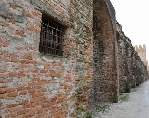 Dentro Las Murallas Antigua Ciudad Medieval Montagnana Italia Cerca Padua — Foto de Stock