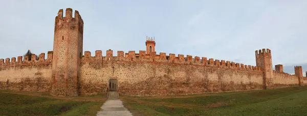 Vista Panorámica Las Antiguas Murallas Defensivas Medievales Ciudad Montagnana Región —  Fotos de Stock