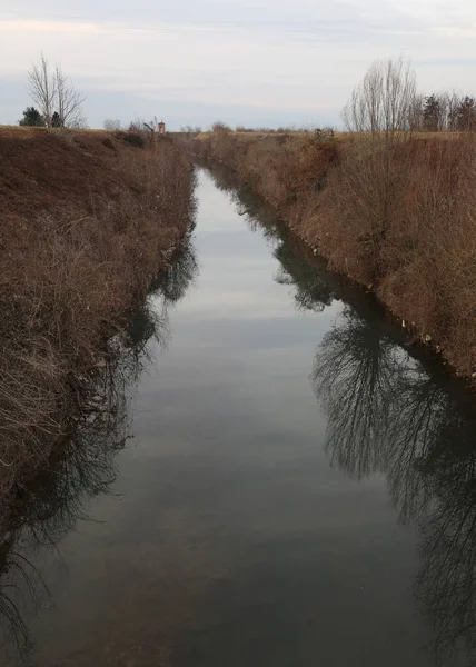 Canal Industriel Pour Distribuer Eau Pendant Les Périodes Sécheresse Près — Photo