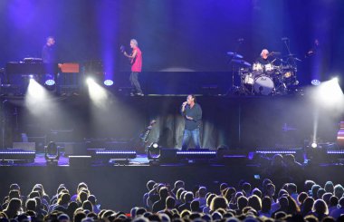 Verona, Vr, İtalya - 23 Eylül 2018: Live konser Antonello Venditti, Verona Arena bir İtalyan şarkıcı-söz yazarı ve müzisyen