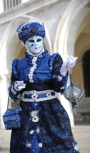 Venezia Italy February 2018 Mask Blue Woman Handbag Saint Mark — Stock Photo, Image