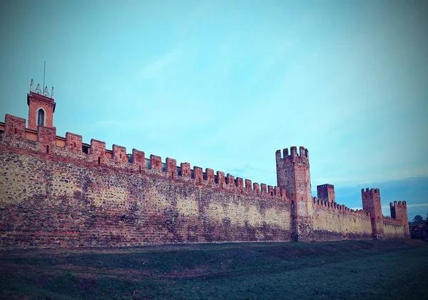 北イタリアのヴェネト州と市壁 トーンの古い効果のパドヴァ近く Montagnana — ストック写真