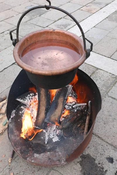 Fire Lit Boil Water Large Copper Cauldron Medieval Historical Enactment — Stock Photo, Image