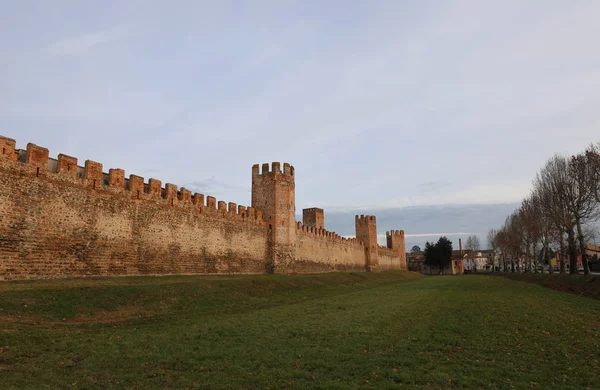 Montagnana Κοντά Στην Πάδοβα Και Πολύ Αρχαία Μεσαιωνική Οχυρωματικά Τείχη — Φωτογραφία Αρχείου