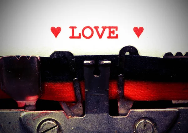 Tekst Pisania Miłości Serca Czerwonym Atramentem Rocznika Stonowanych Efekt — Zdjęcie stockowe