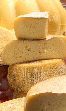 taze peynir süt ürünleri satışında organik süt ile yapılan