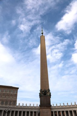 Mısır Dikilitaş Vatikan Saint Peter Meydanı ve