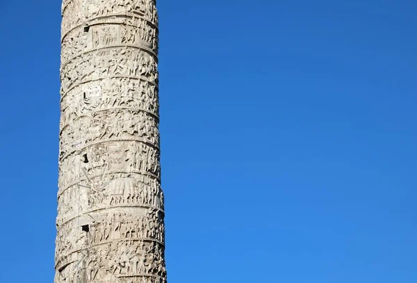 Column of Marcus Aurelius in Rome Italy — Stock Photo, Image