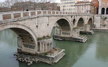 Roma İtalya ve Tiber Nehri Ponte Sisto Köprüsü denilen