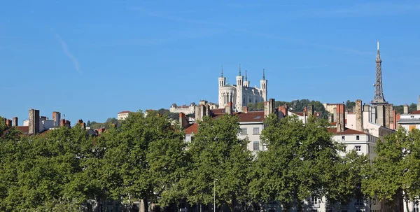 Ліон місто у Франції з базиліка називається Нотр-Дам де Fourviere — стокове фото
