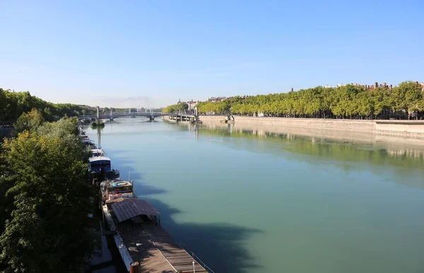 Rhone River na cidade de Lyon em francês — Fotografia de Stock