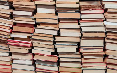 kitap okumak için sayfalar dolu