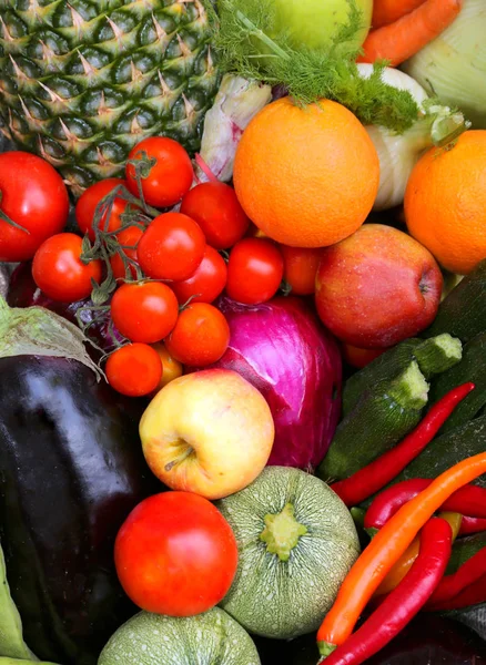 Latar belakang buah-buahan dan sayuran matang — Stok Foto