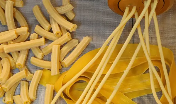 新鲜的意大利食品自制 — 图库照片