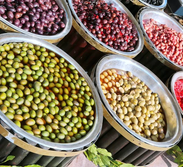 Market stall with olives — Stock Photo, Image