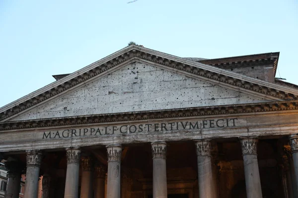 Oude tempel genaamd Pantheon in Rome — Stockfoto