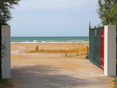 sonsuzluğun denize açılan kapısı