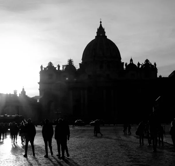 Чорно-біла базиліка Святого Петра у Ватикані — стокове фото