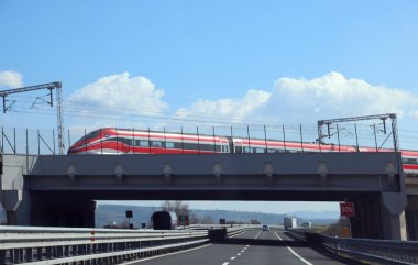 Roma, İtalya - 3 Mart 2019: Speed Red Italian Train called Frec
