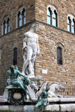 Floransa'da Ancinet Çeşmesi De Fontana del denir 