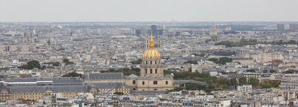 Panoramatický pohled na Paříž a zlatý dóm Les Invalides Bui — Stock fotografie