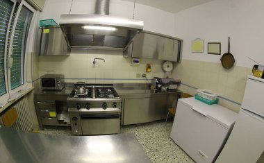 Paslanmaz çelik mobilya fotoğraflandı ile Endüstriyel mutfak 