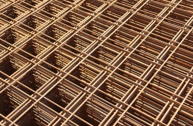 paslı inşaat yerinde kaynaklı