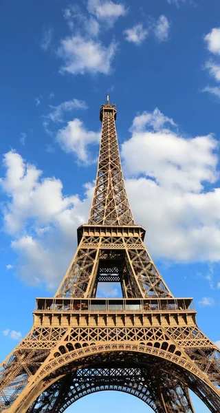 Torre Eiffel en París Francia — Foto de Stock