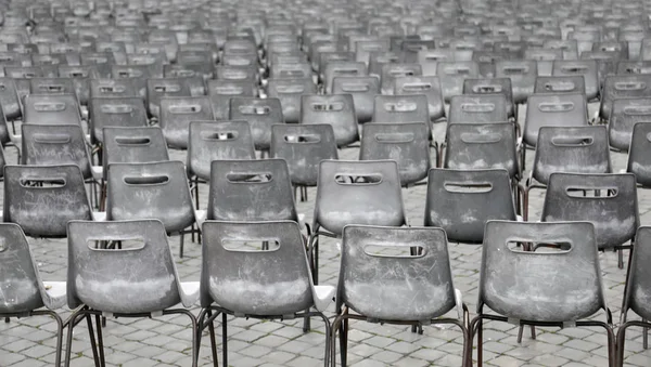 Muchas sillas grises después del evento — Foto de Stock