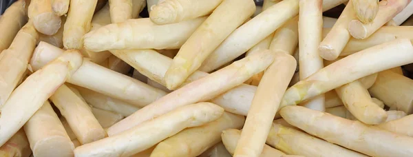 Sfondo di asparagi bianchi in vendita — Foto Stock