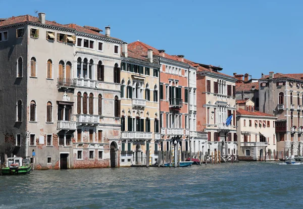 View of Palaces and Houses in Venice Italy and the major waterwa — Stock Photo, Image