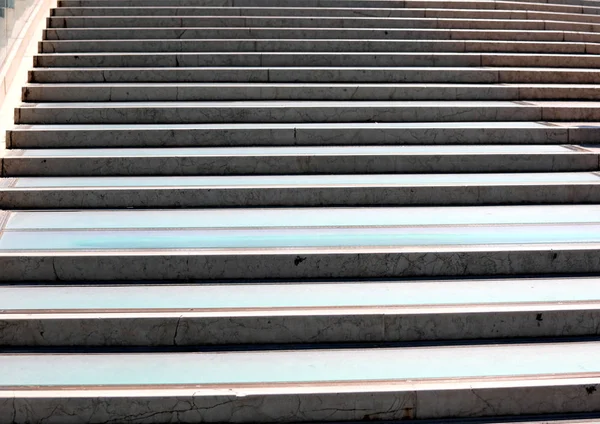 Détail des étapes du Pont de la Constitution à Venise — Photo