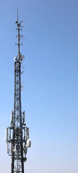 Antenne der Telekommunikation — Stockfoto