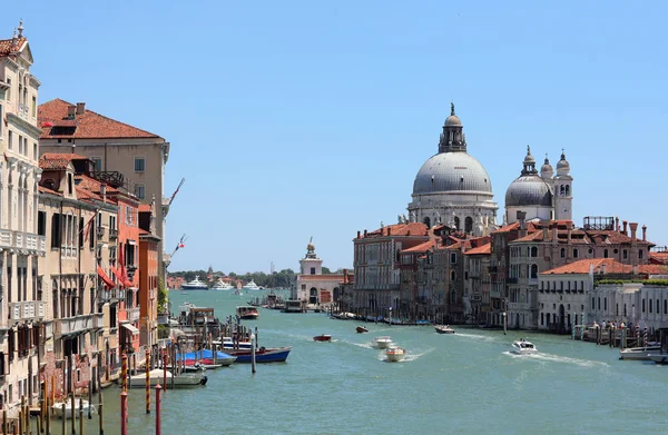 Typical view of Venice in Italy with the Grand Canal which is th — Stock Photo, Image