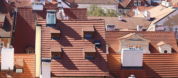 Muchos azulejos de los techos — Foto de Stock