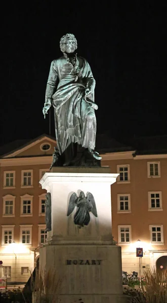 Statue von wolfgang amadeus mozart — Stockfoto