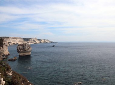 Büyük r ile Bonifacio Town ve Akdeniz Cliffed Coast