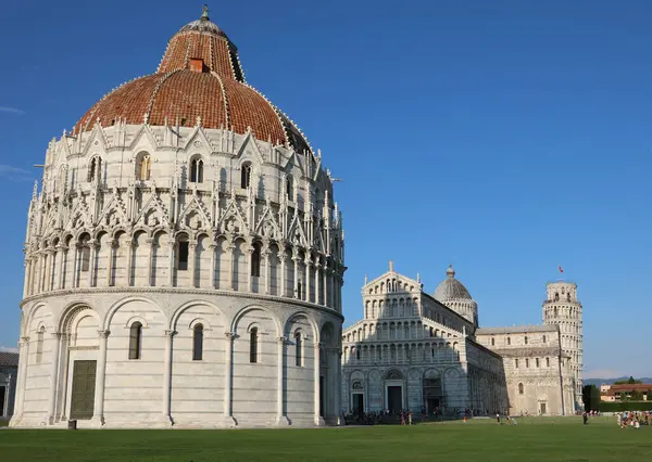 Pisa, PI, Italy - August 21, 2019:  Big Baptistery on the Miracl — Stock Photo, Image