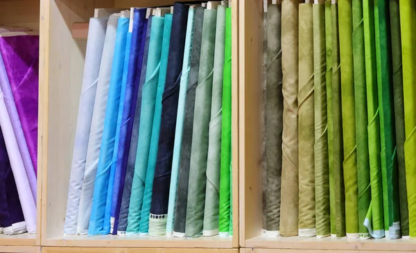 Textil de tela en las compras de sastrería — Foto de Stock