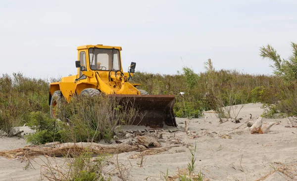 Large Yellow Bulldozer Sandy Hills Cleaning Beach Opening Tourist Season — Stock Photo, Image